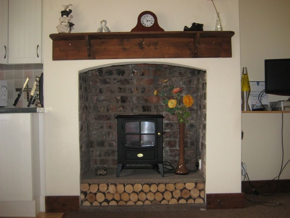 Burscough Martin Lane Farm Holiday Cottages מראה חיצוני תמונה
